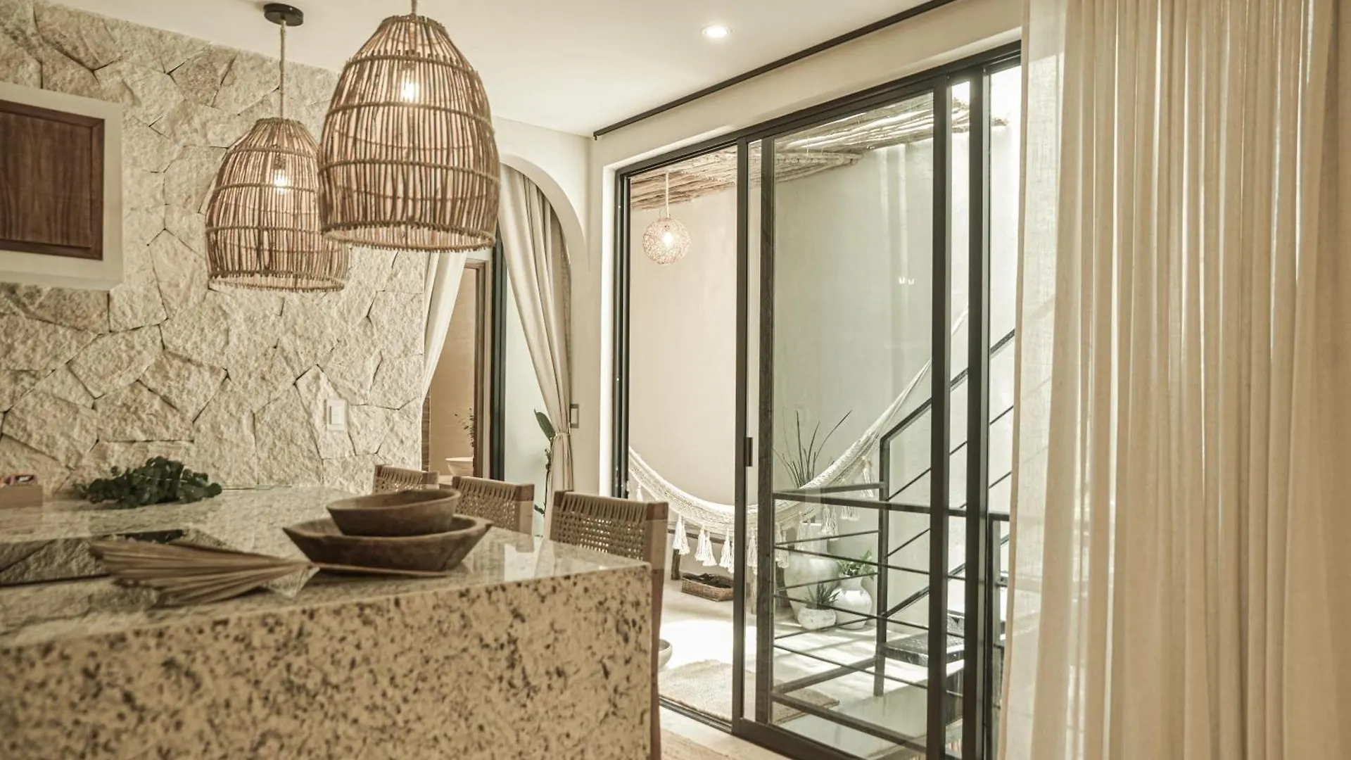 Luxury Penthouse-Private Rooftop Pool-Walkable 图卢姆 公寓